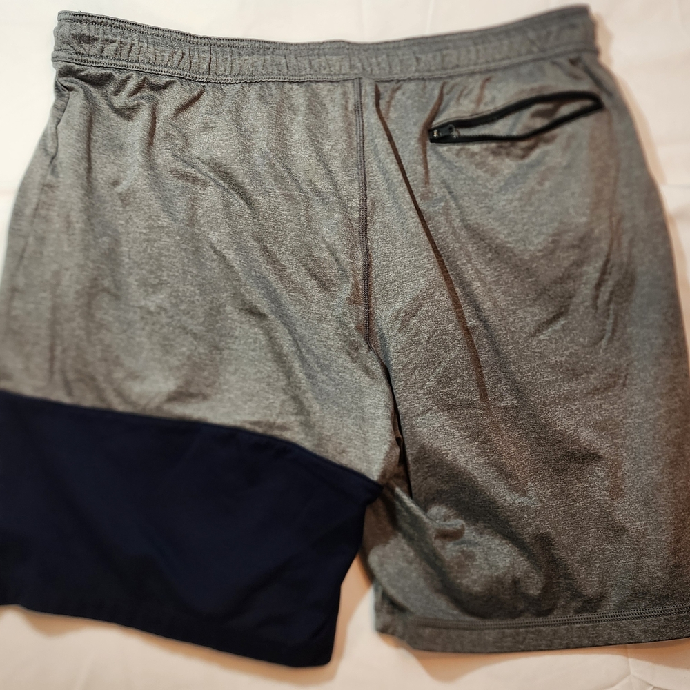American Eagle Outfitters Athletic Shorts Gray and Black Size XL - Picture 2 of 6